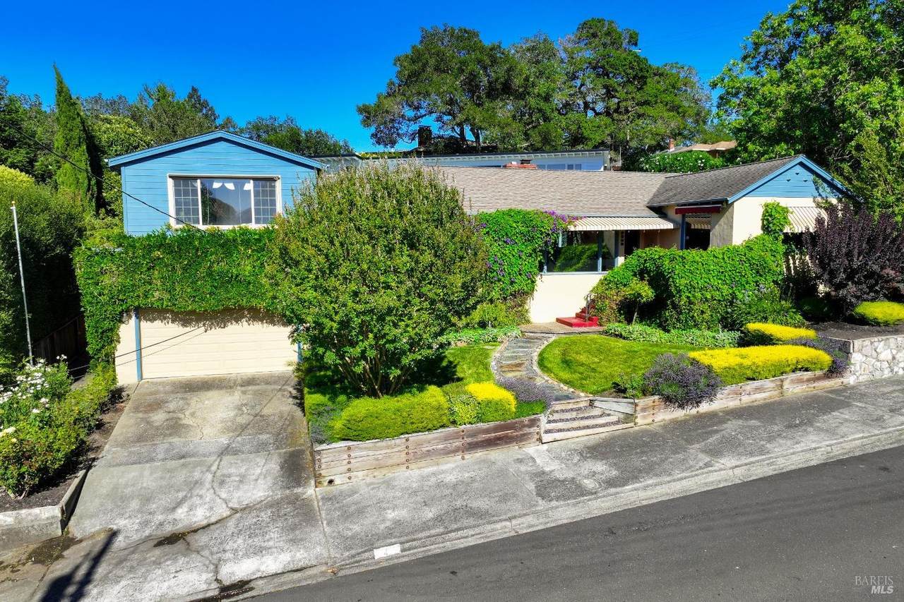 4 Ramona Avenue - Photo 1