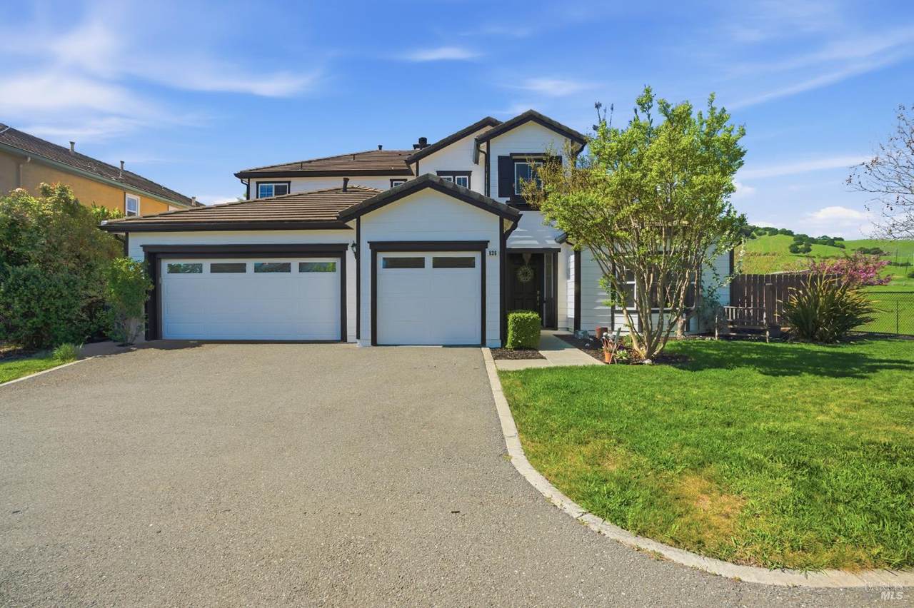 836 Antiquity Drive - Photo 1