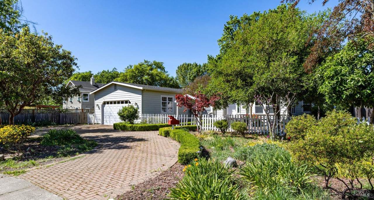 473 Verano Avenue - Photo 1