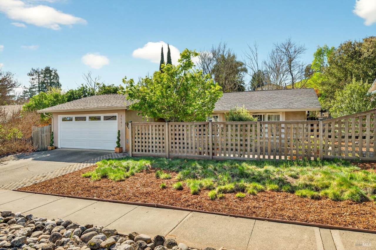 3541 Twin Oaks Drive - Photo 1