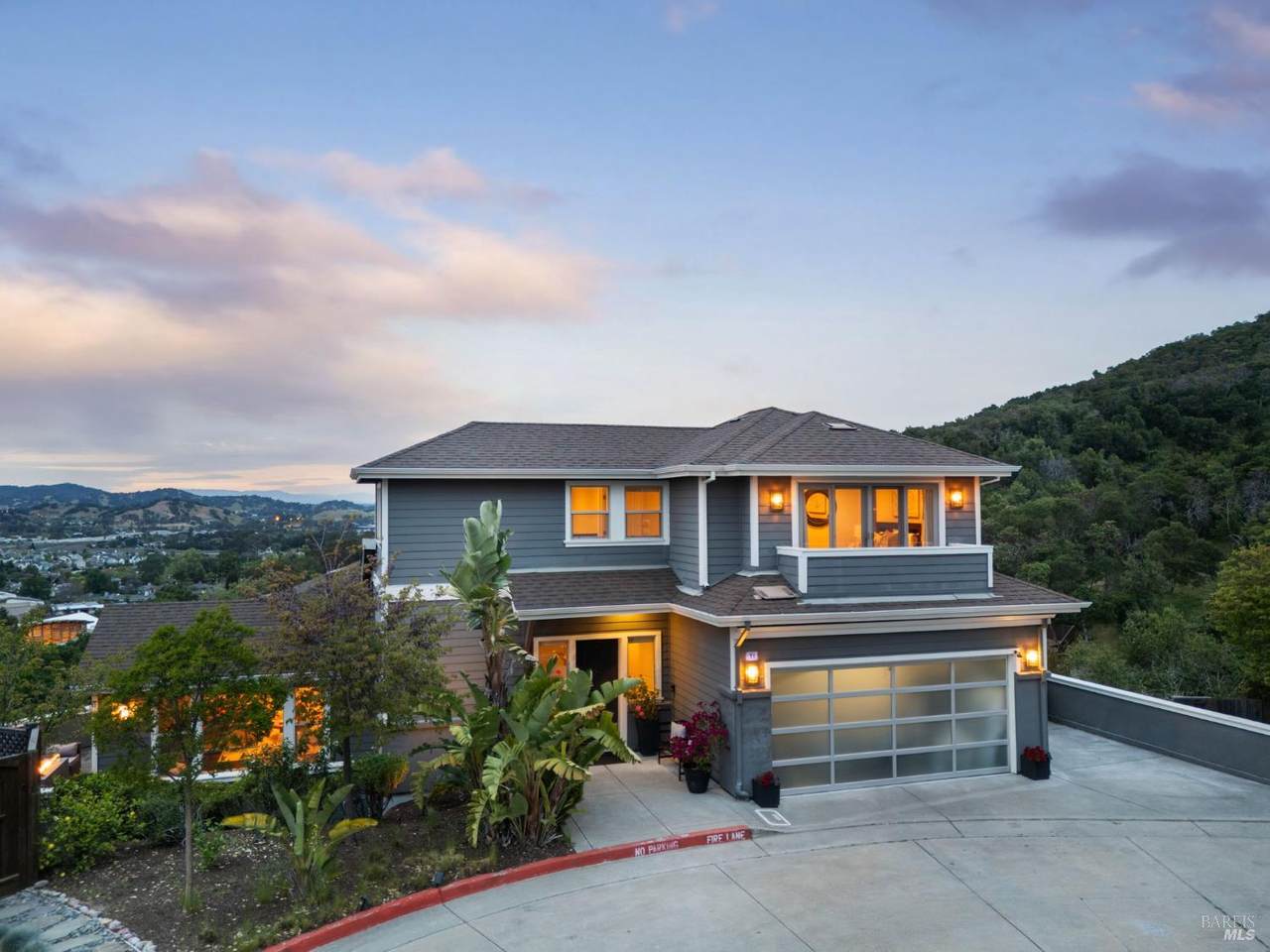 11 Edgehill Way - Photo 1