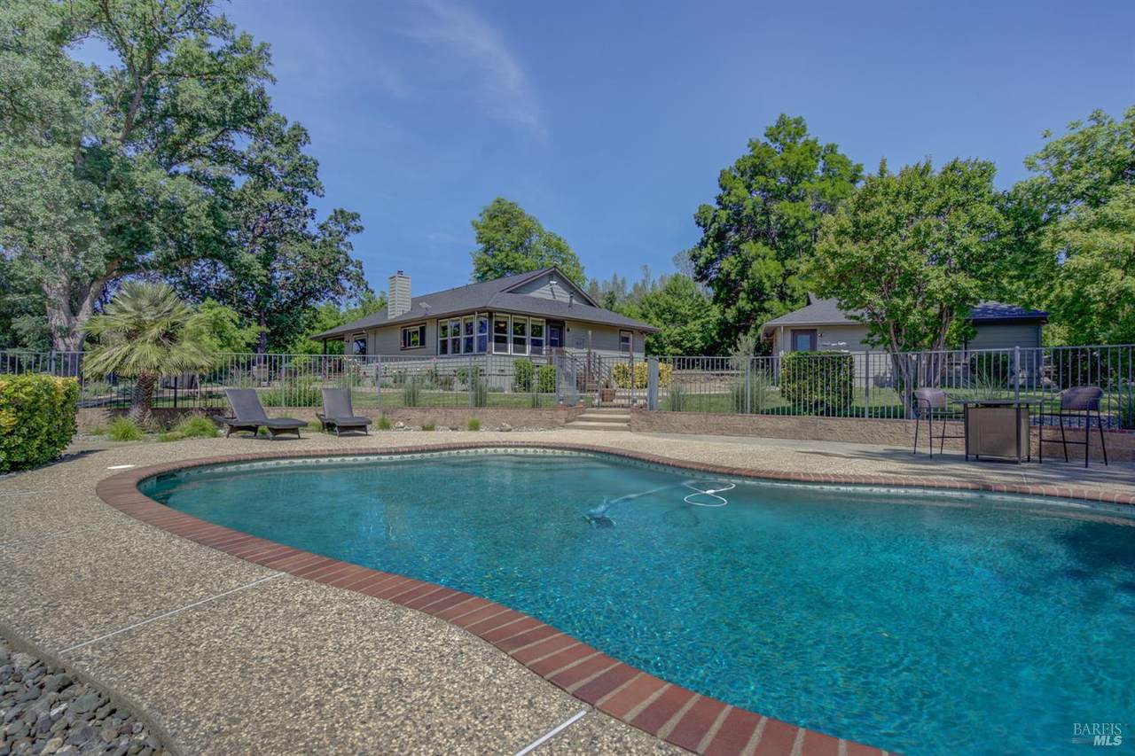 18525 Farquhar Road - Photo 1