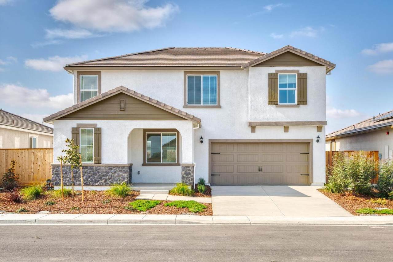 820 Helmsley Lane - Photo 1