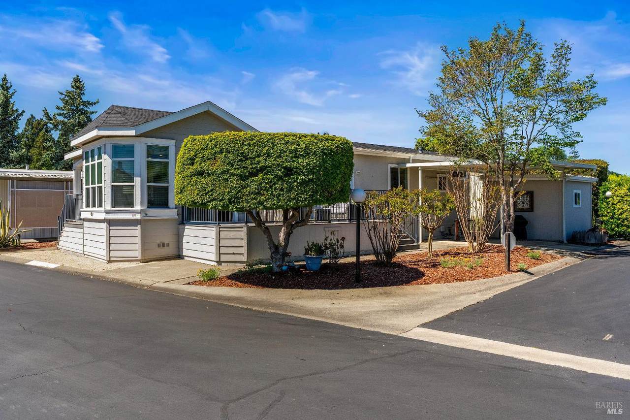 6468 Washington Street - Photo 1