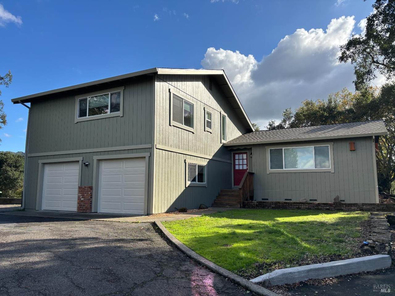 1776 Meda Avenue - Photo 1