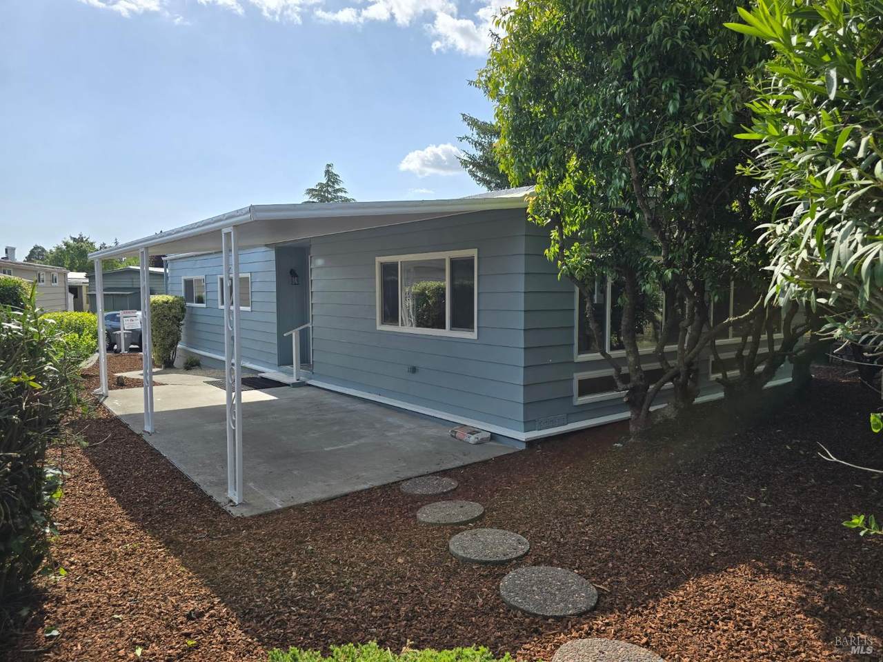 21 Sequoia Circle - Photo 1
