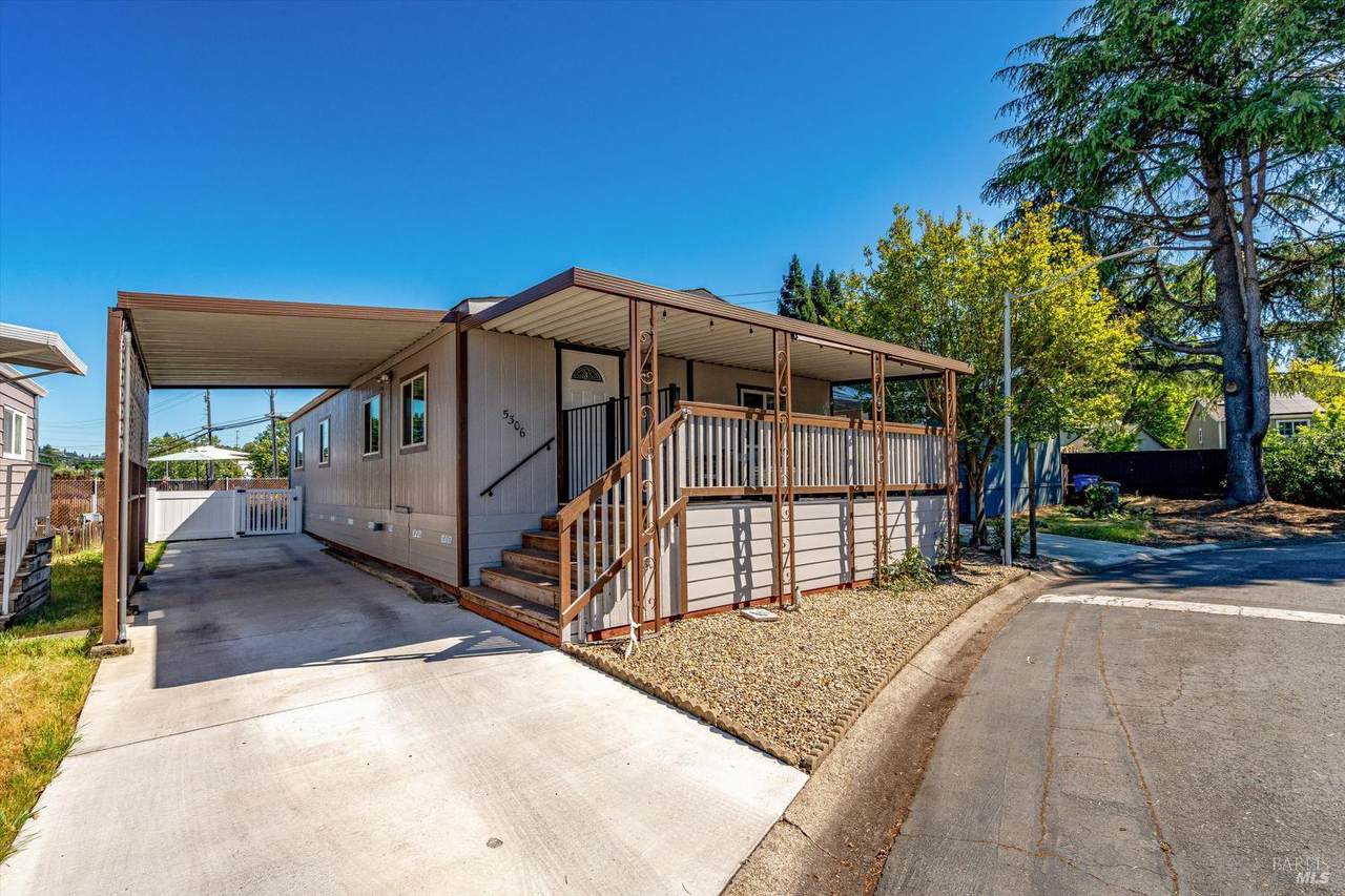 5306 Rexford Way - Photo 1