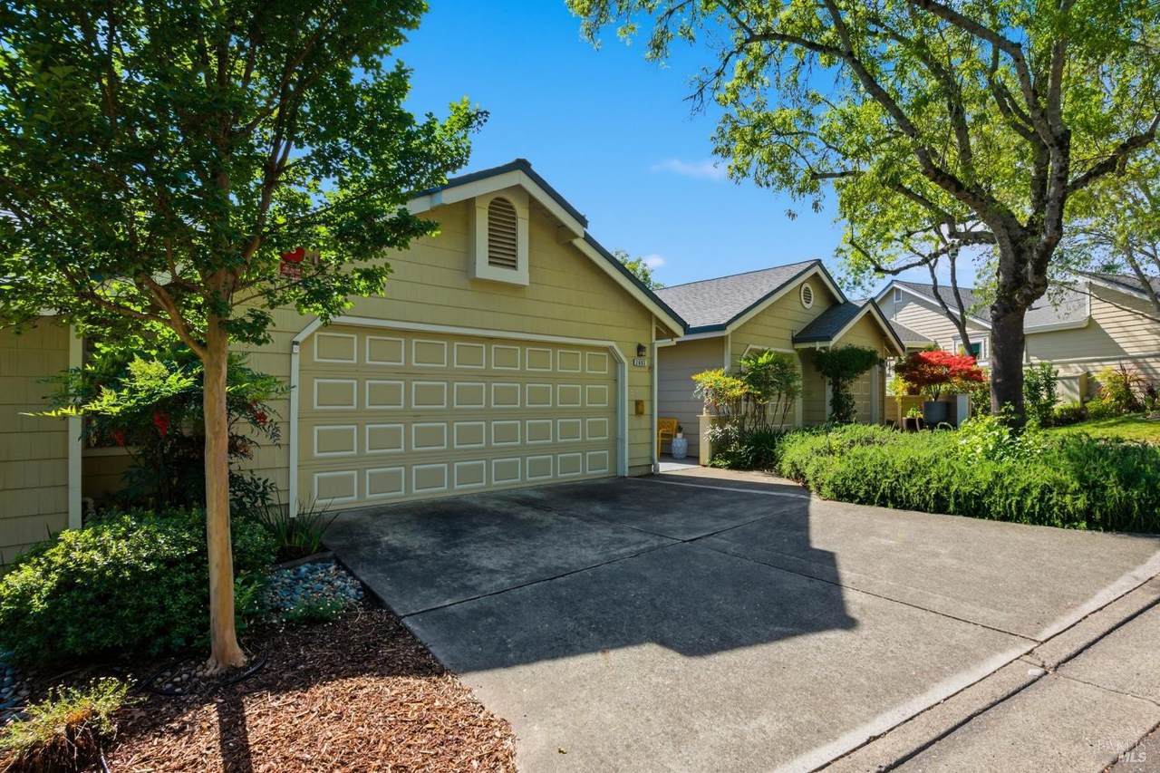 2003 Stonefield Lane - Photo 1