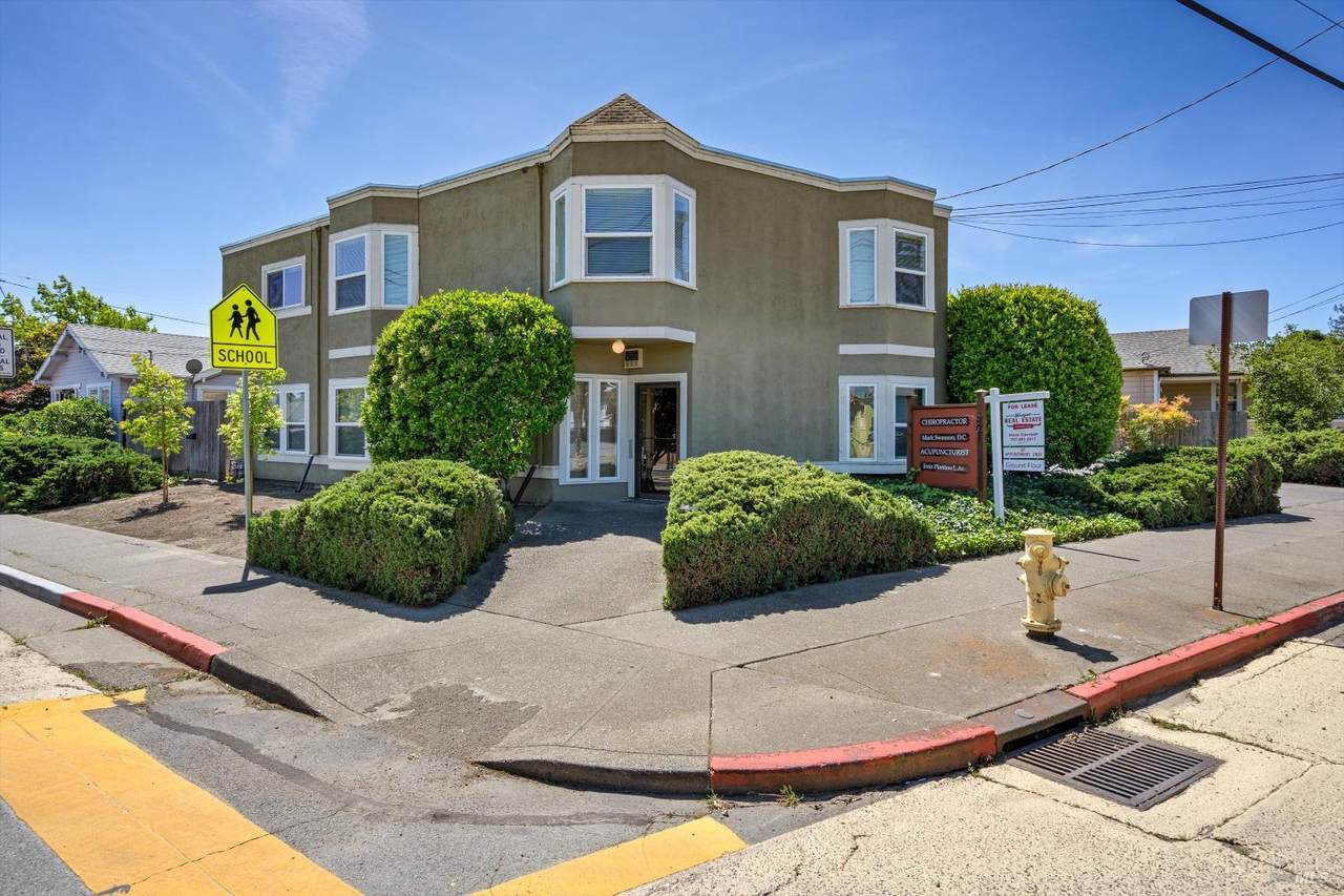 801 Western Avenue - Photo 1