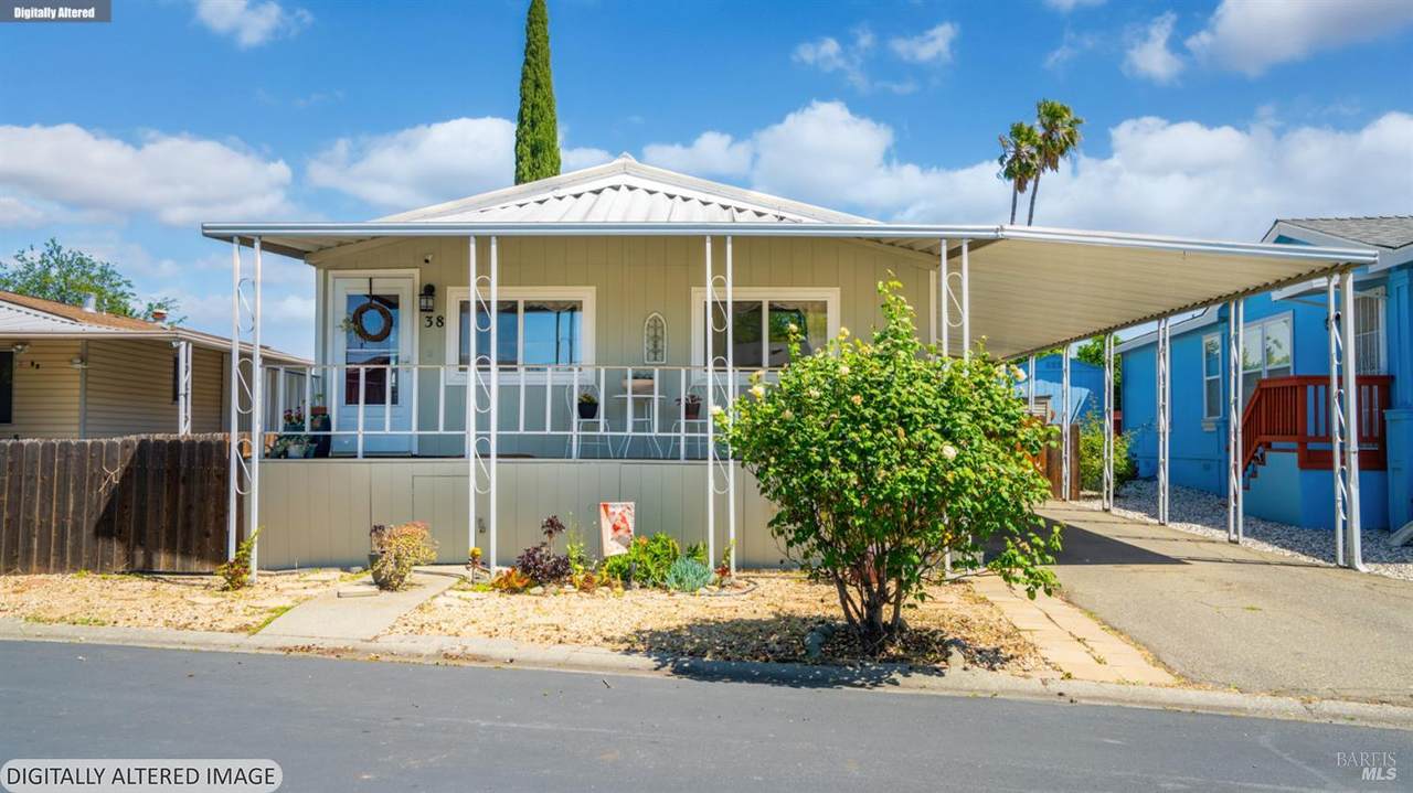 38 Del Rey Drive - Photo 1
