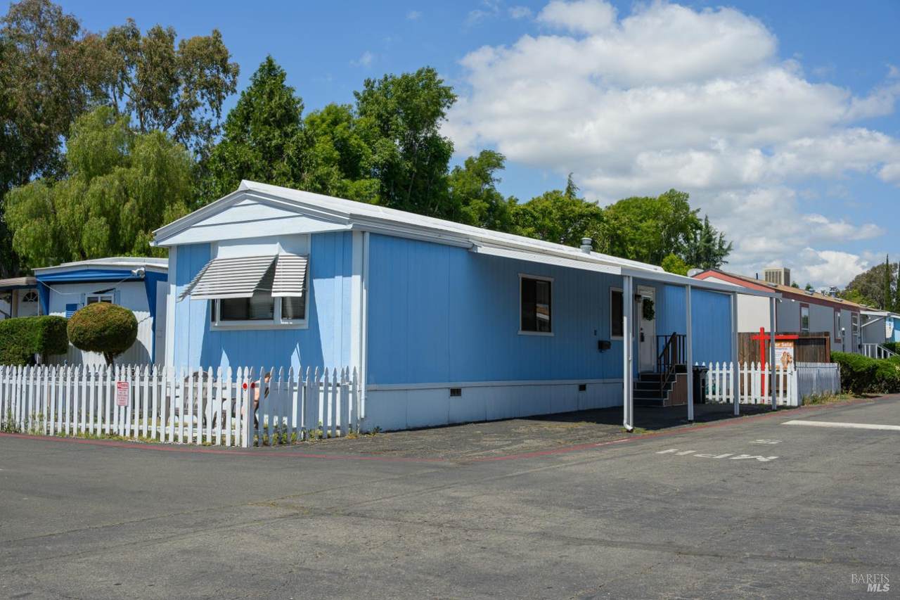 14 Balboa Court - Photo 1