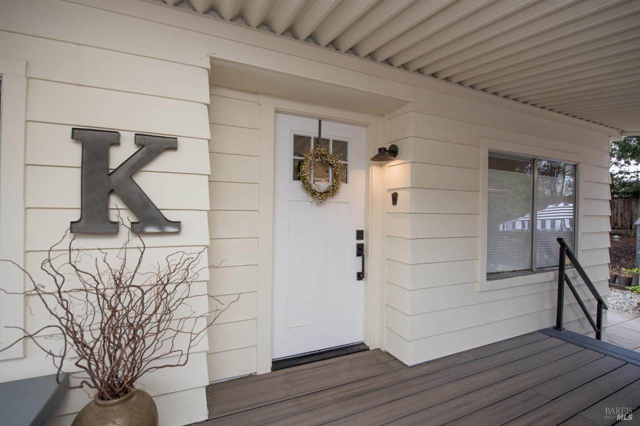 55 Michael Drive - Photo 1