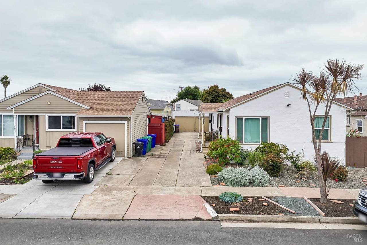 1507 Oscar Street - Photo 1
