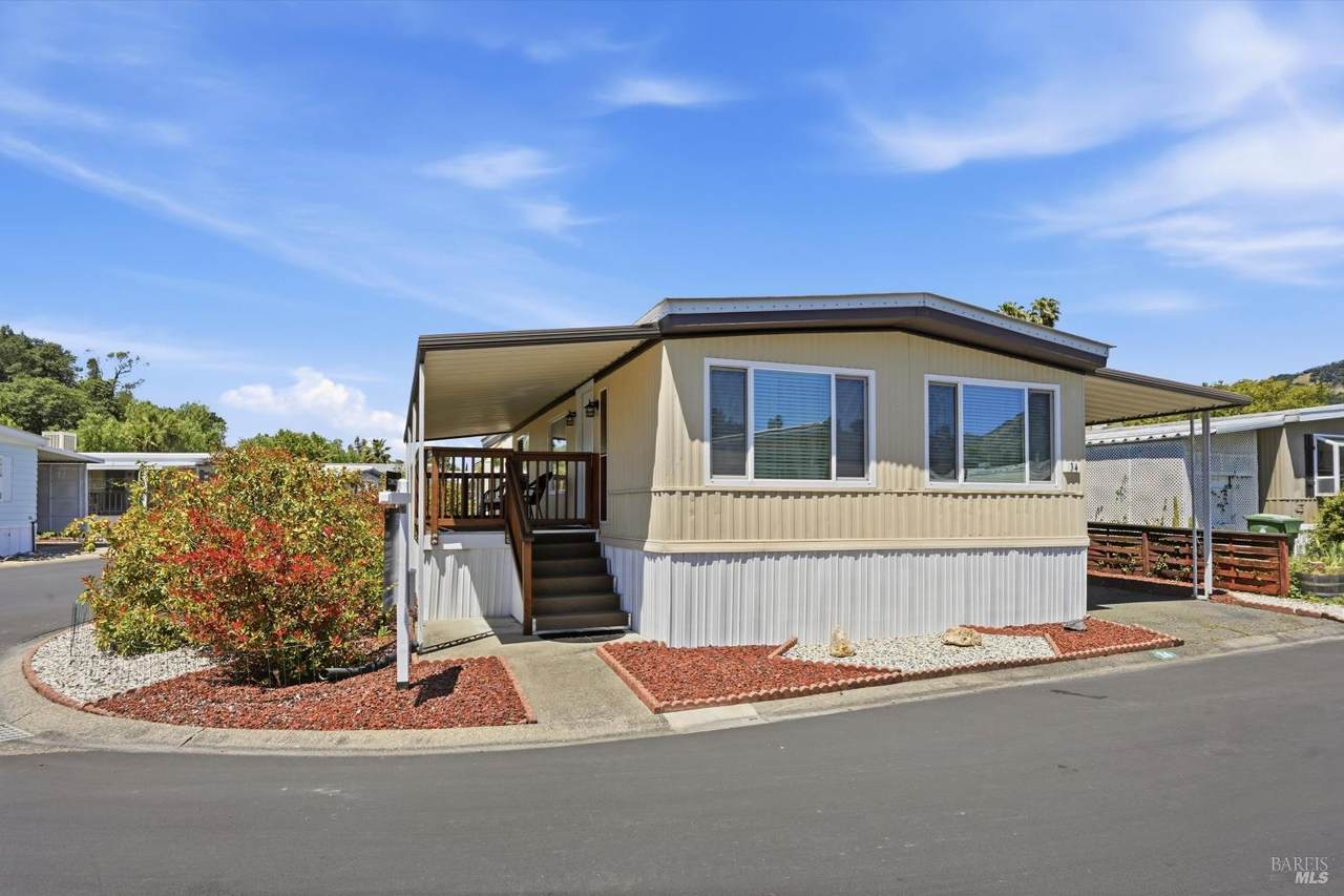 34 Magnolia Drive - Photo 1