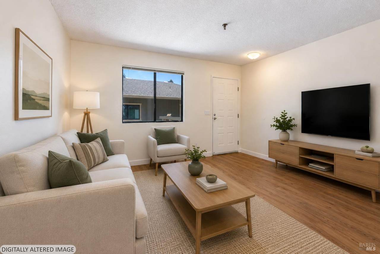 720 Petaluma Boulevard - Photo 1