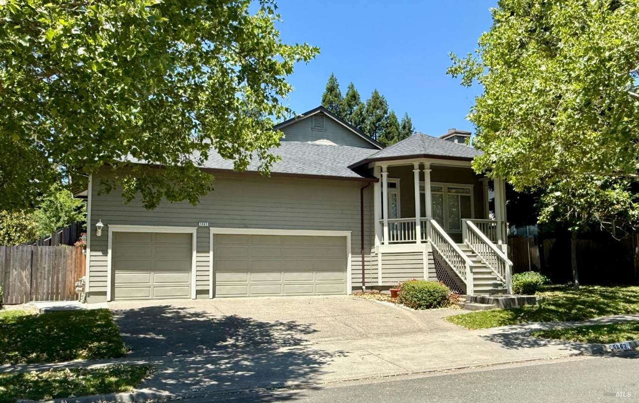 5863 Mountain Hawk Drive - Photo 1