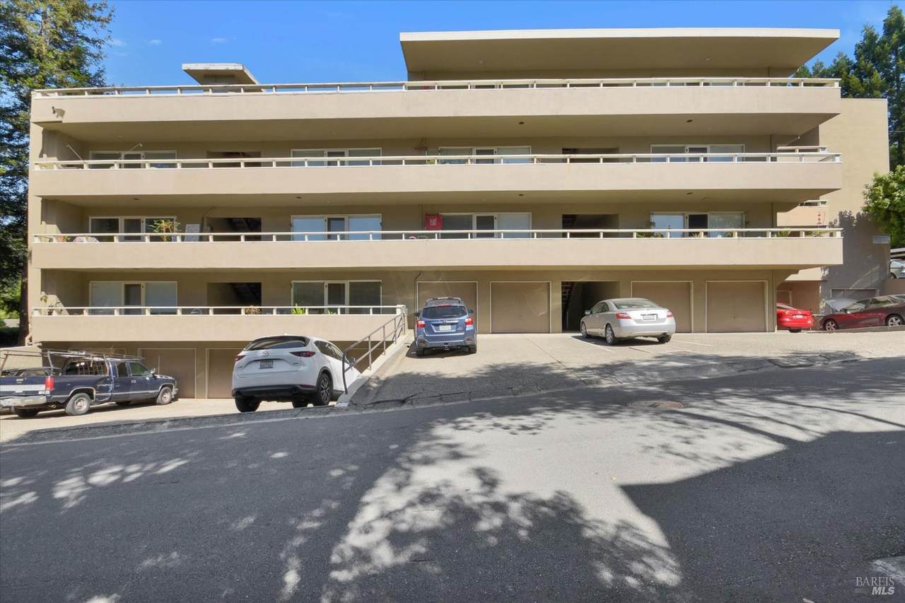 1118 Sir Francis Drake Boulevard - Photo 1