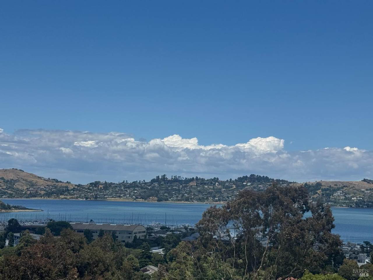 28 Arana Circle - Photo 1