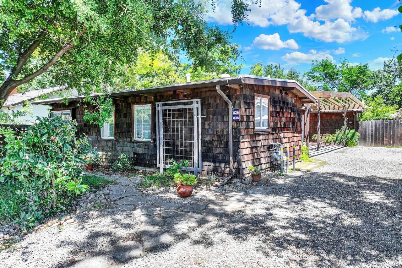 836 Eureka Avenue - Photo 1