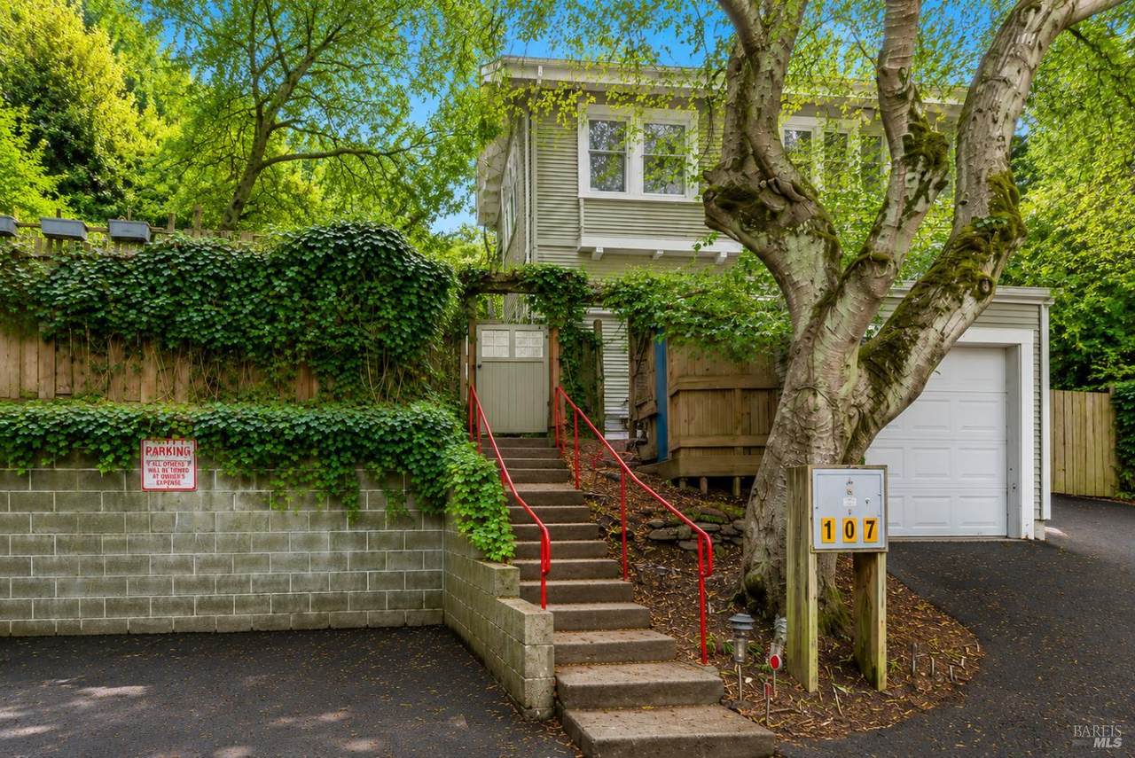107 Stadium Avenue - Photo 1