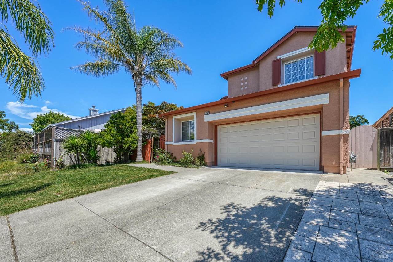 2562 Silver Spur Drive - Photo 1