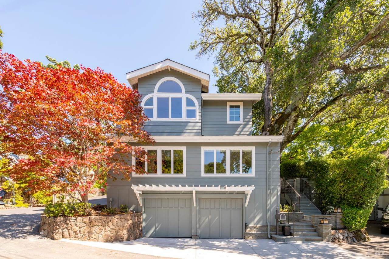 120 Terrace Avenue - Photo 1