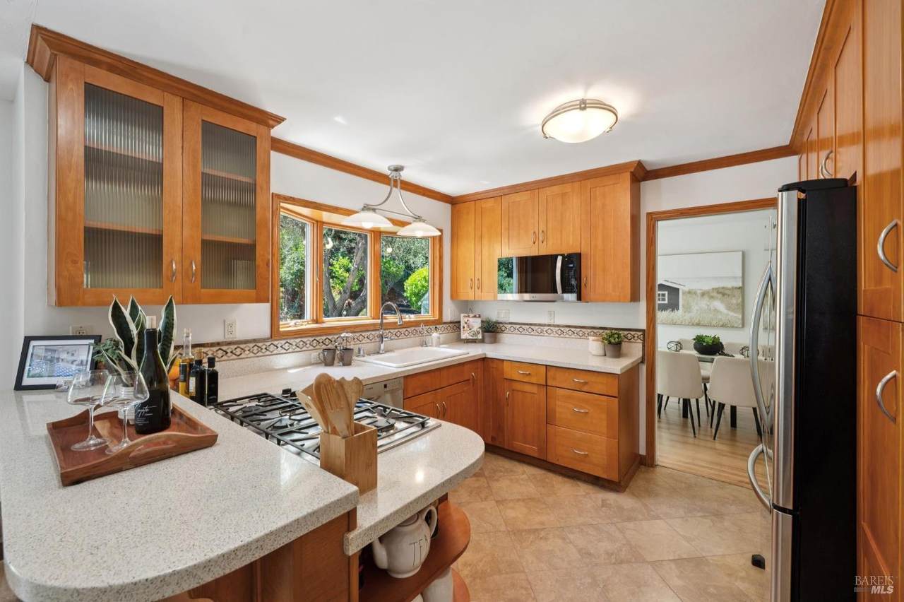 https://bt-photos.global.ssl.fastly.net/bareis/1280_boomver_1_91369174-2.jpg