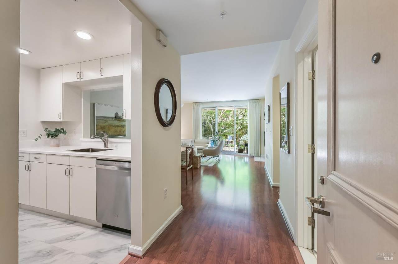 400 Deer Valley Road - Photo 1