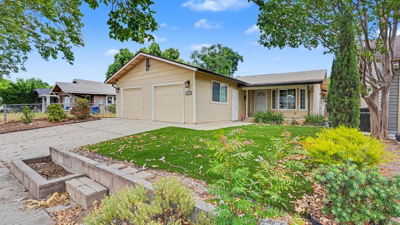 322 Bodem Street - Photo 1