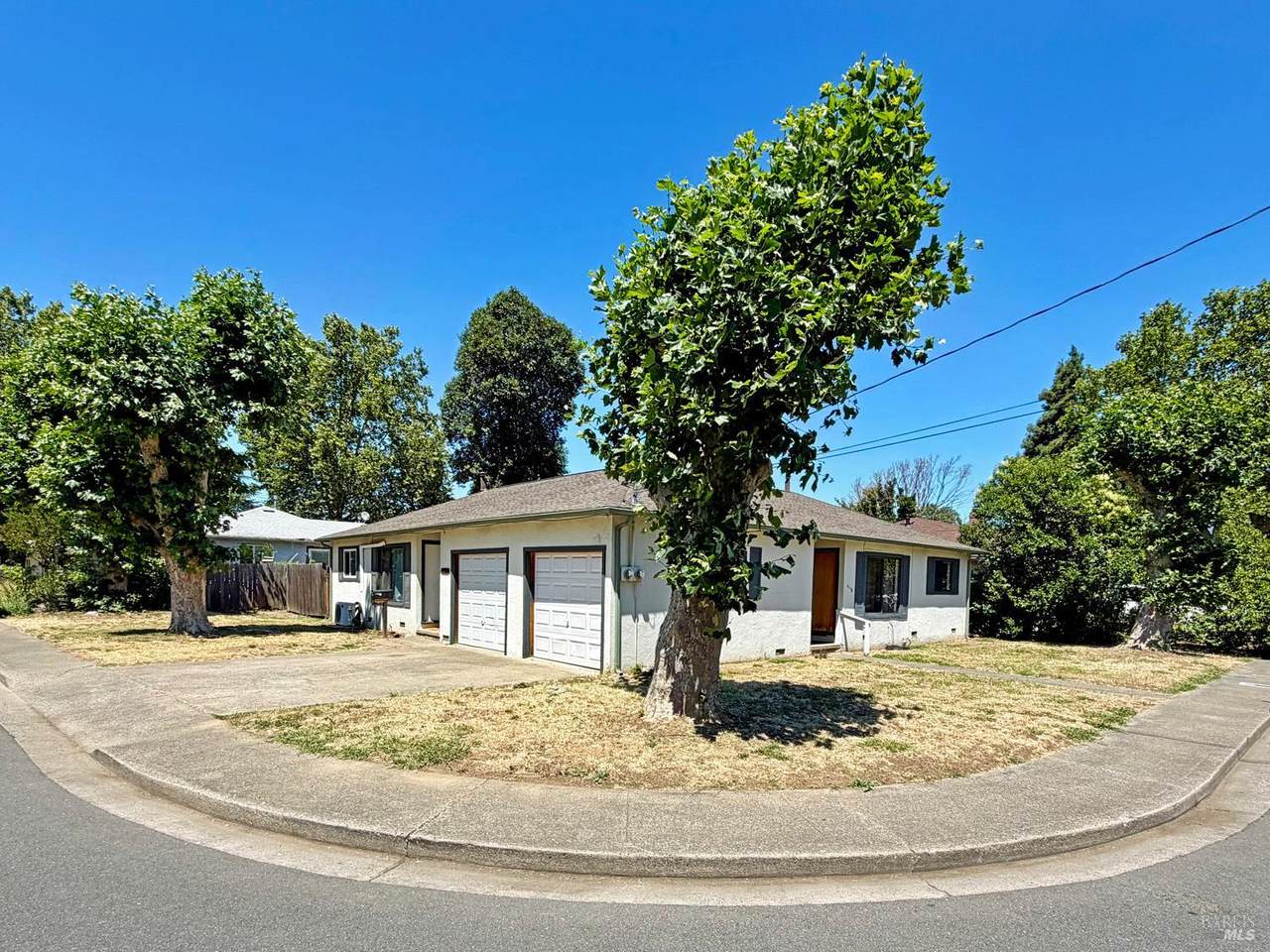 404 Plum Street - Photo 1