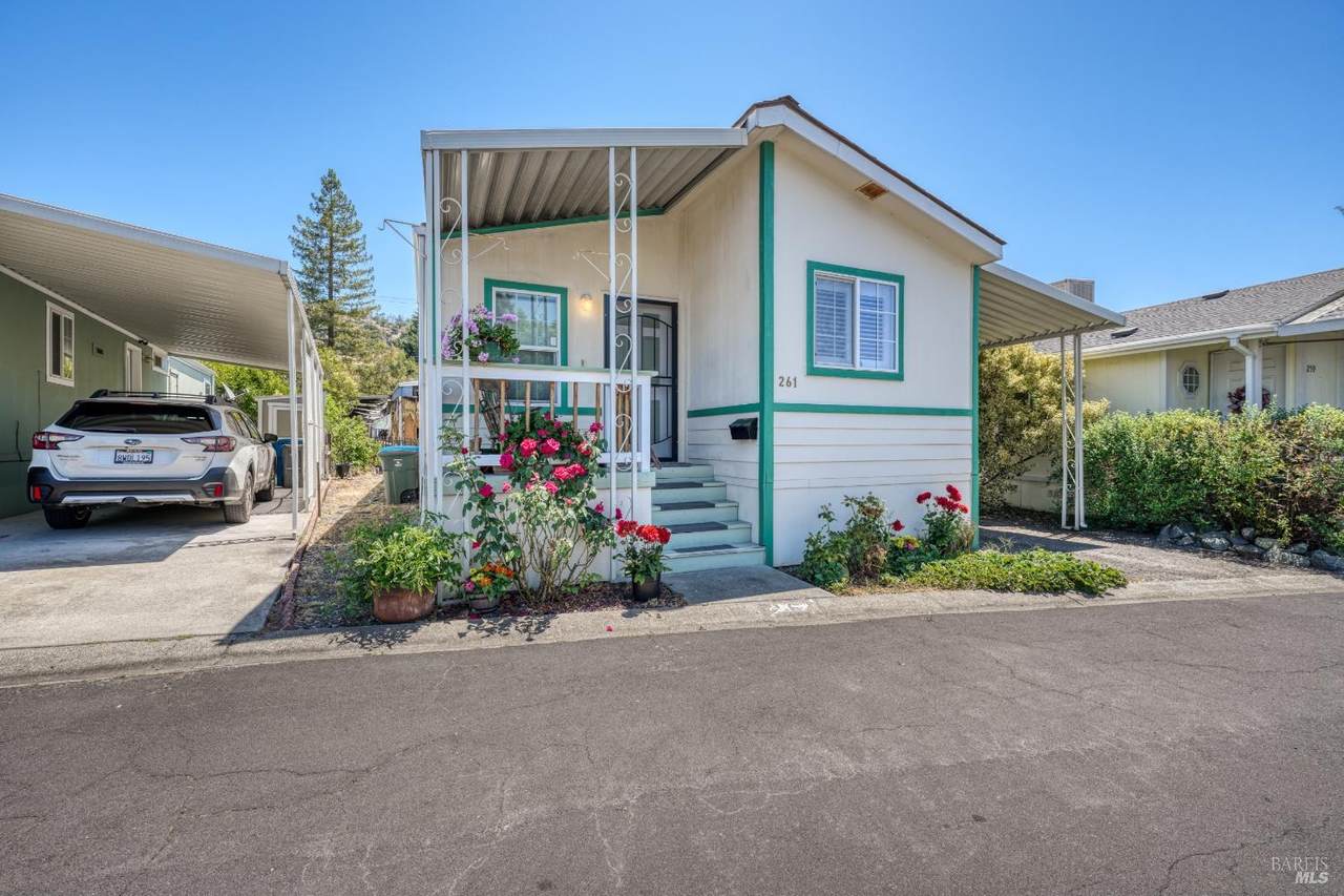 261 Hermosa Circle - Photo 1