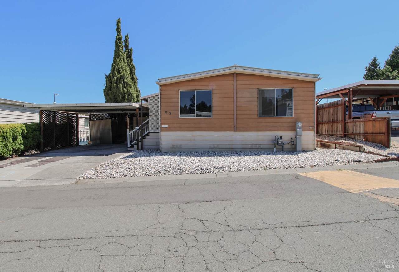 32 Constance Drive - Photo 1