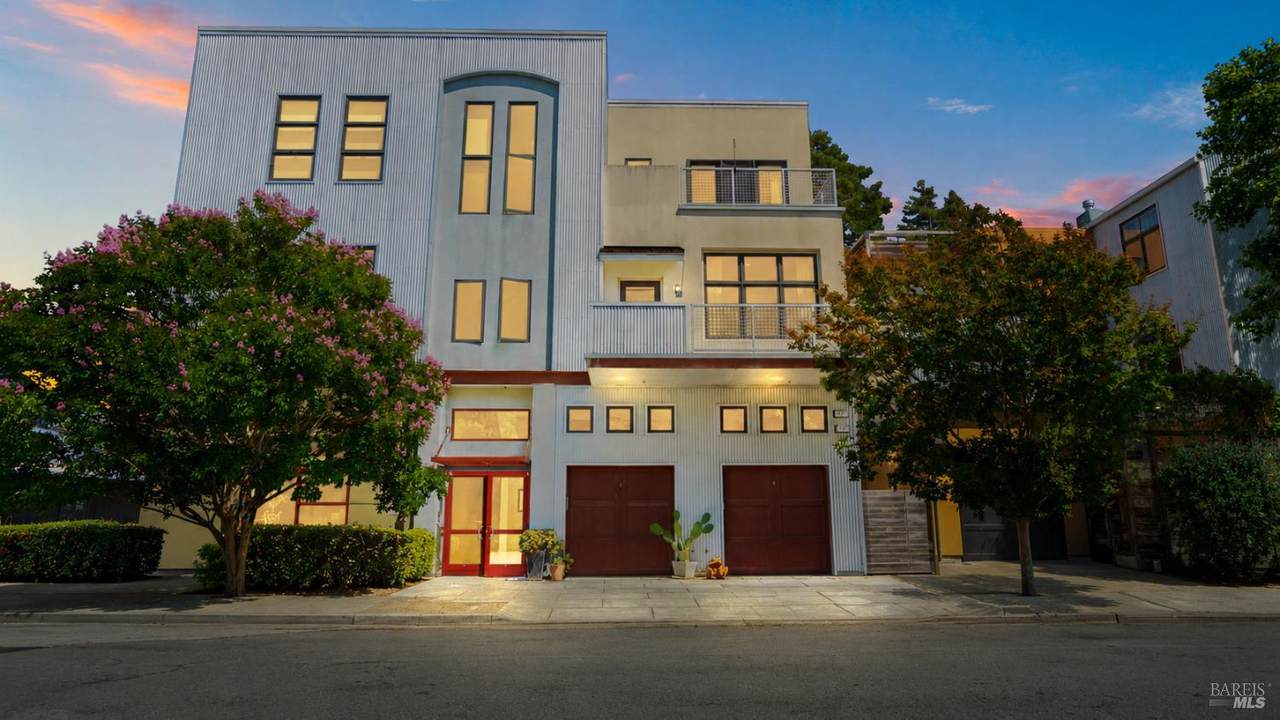 103 G Street - Photo 1