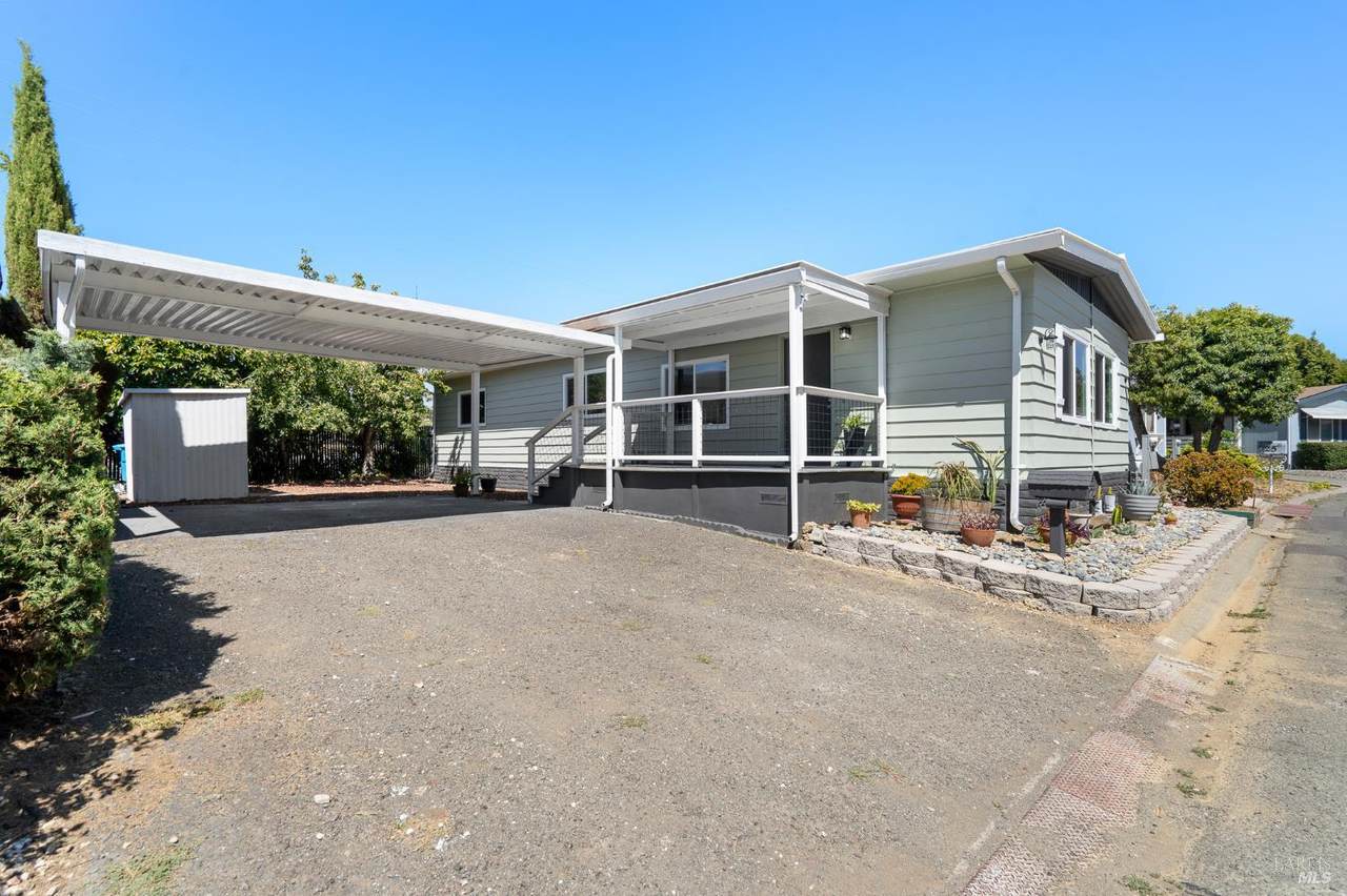 24 Constance Drive - Photo 1