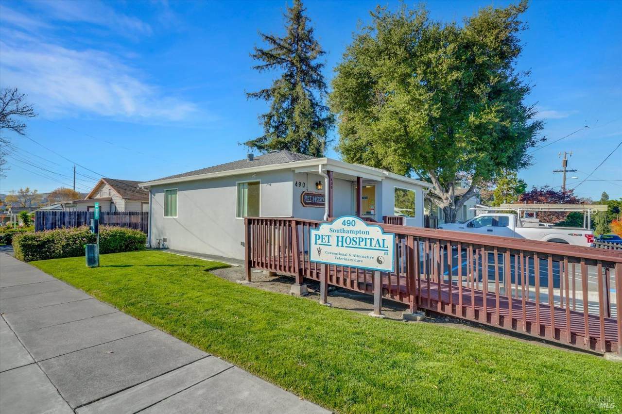 490 L Street - Photo 1