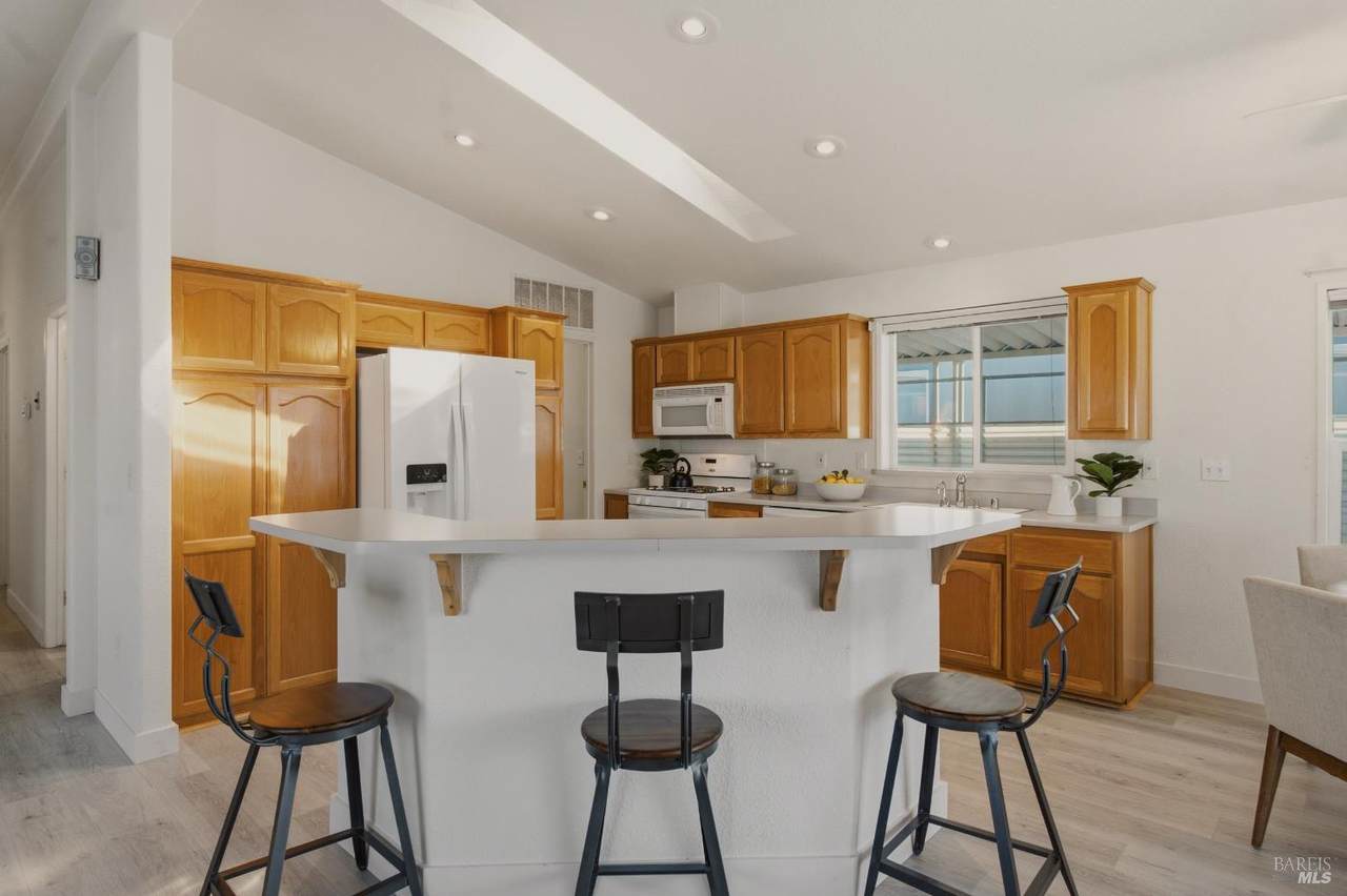 303 Mark Way - Photo 1