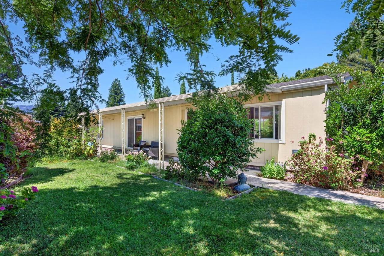 21 Redondo Court - Photo 1
