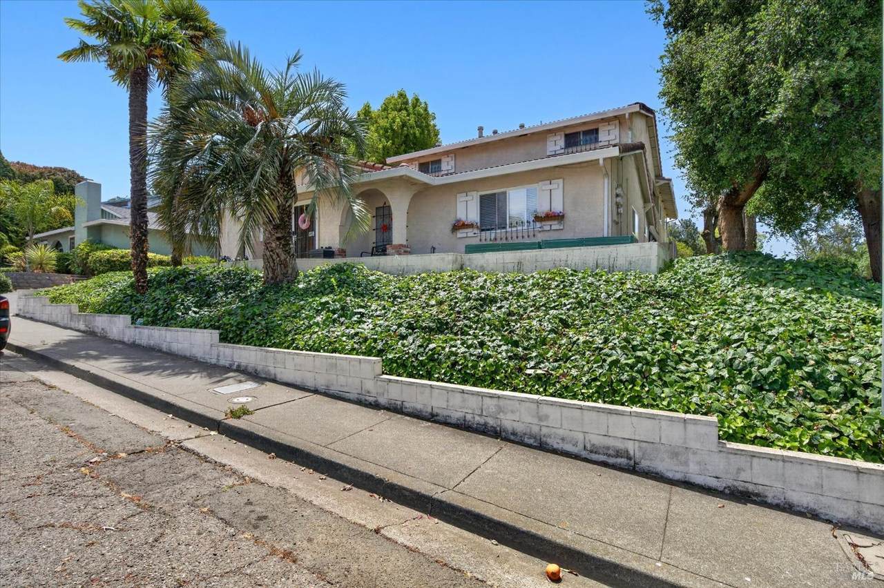 615 Pope Drive - Photo 1
