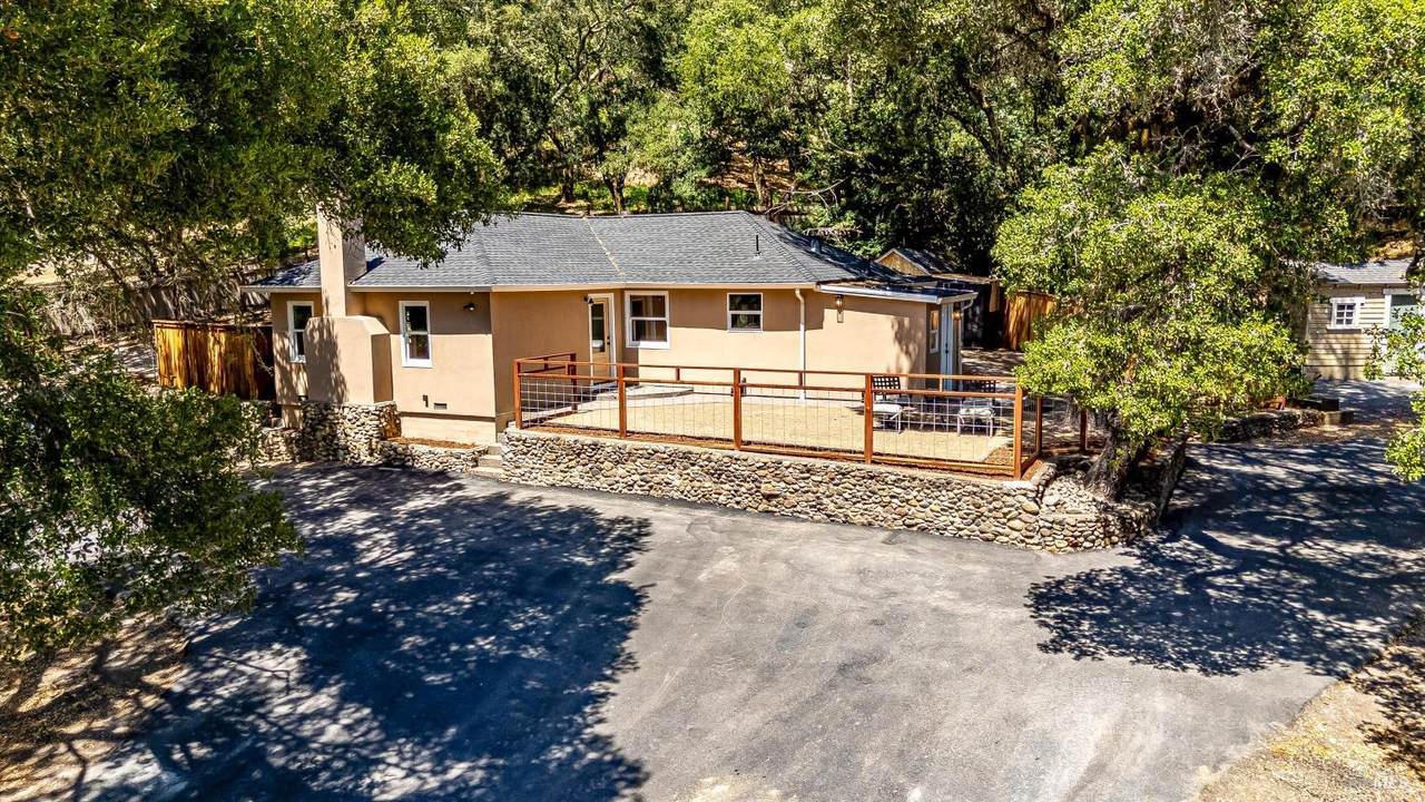 9342 Chalk Hill Road - Photo 1
