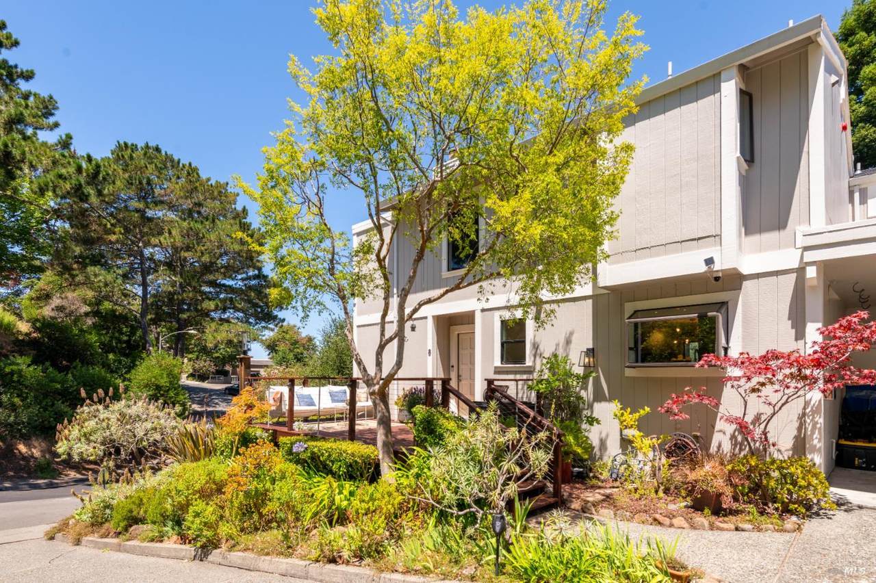 80 Lyford Drive - Photo 1