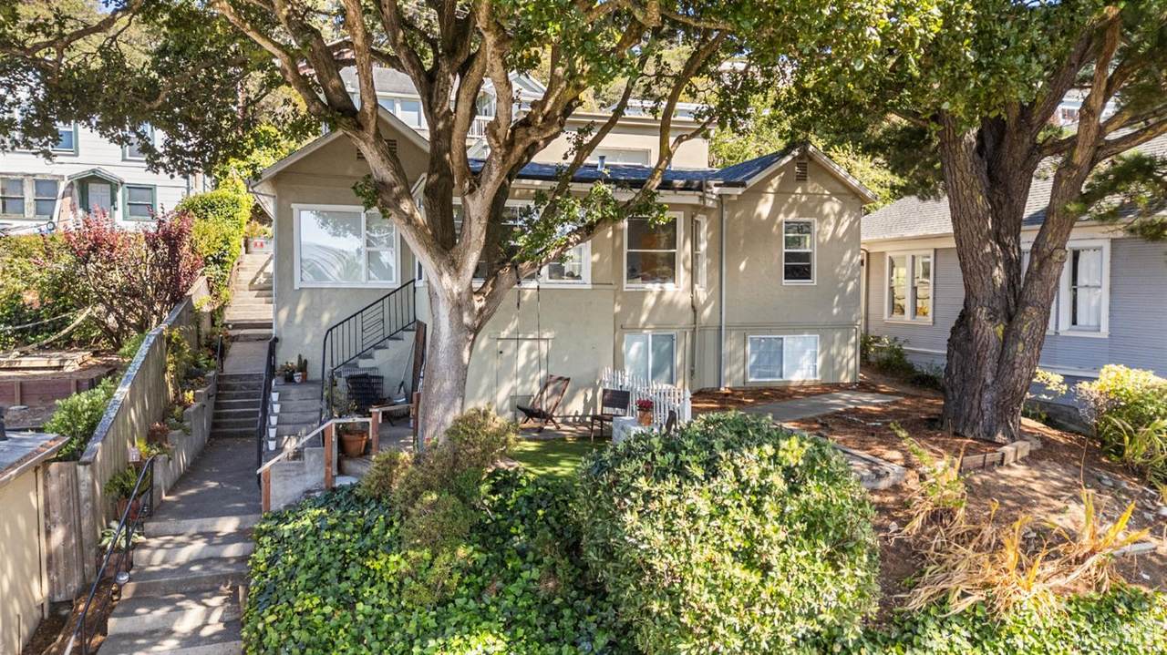 415 Johnson Street - Photo 1