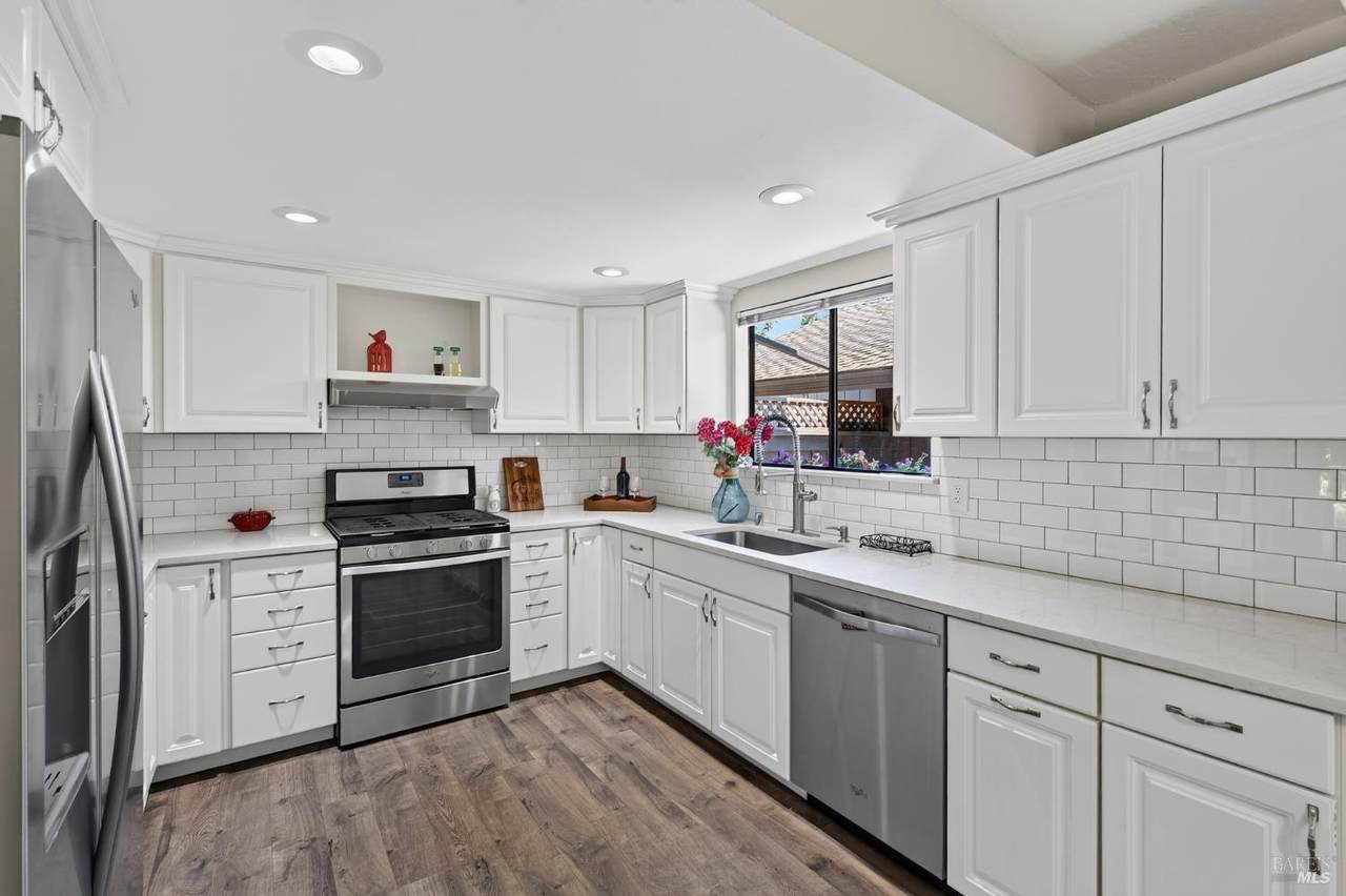 218 Los Alamos Road - Photo 1