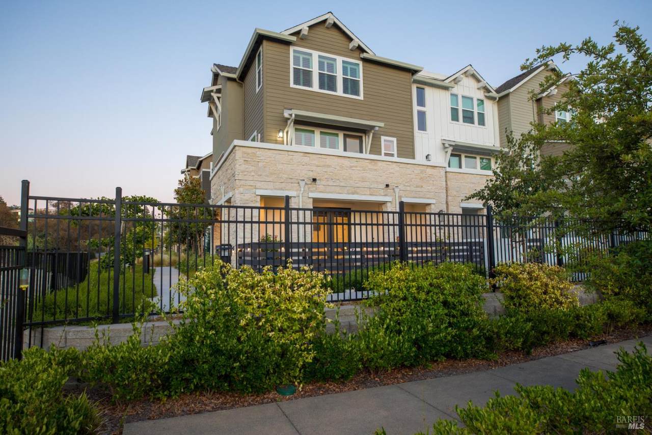 409 Semillon Lane - Photo 1