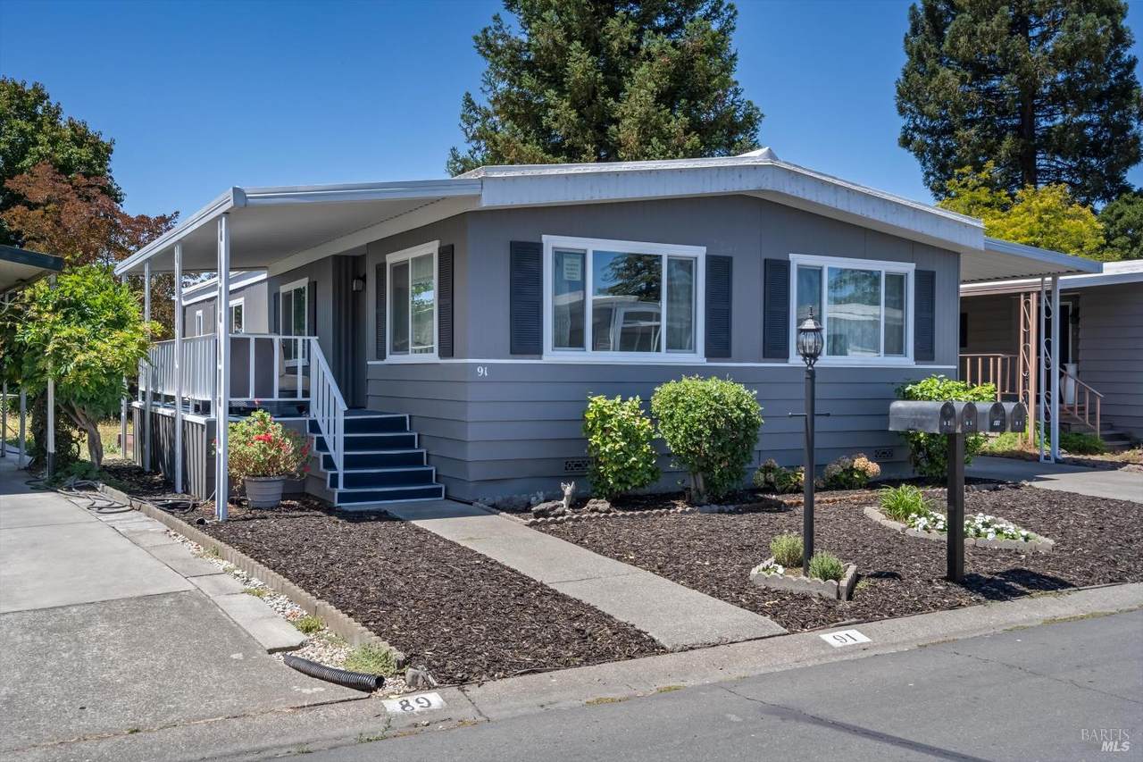 91 Pamela Court - Photo 1