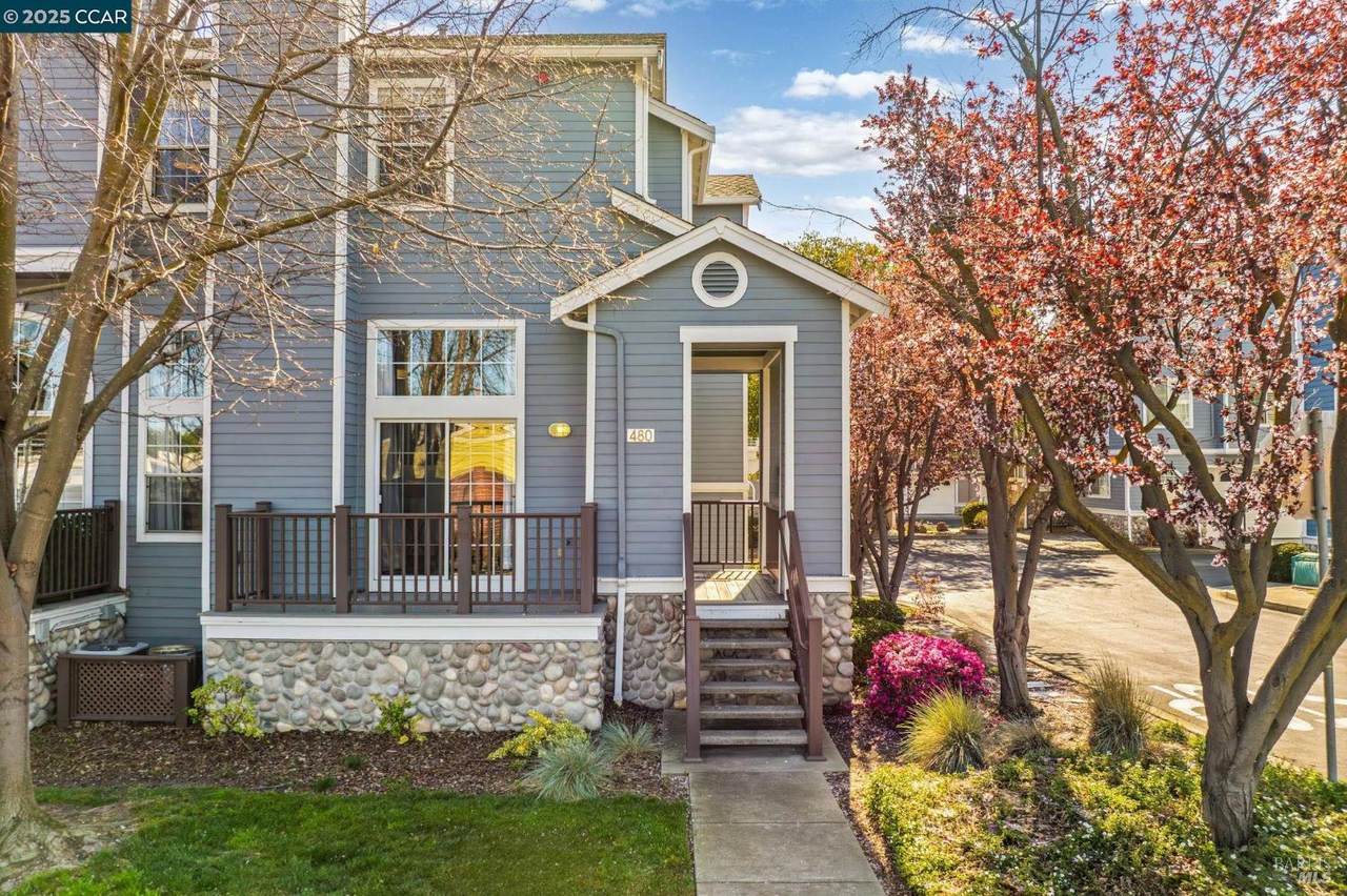 480 E Street - Photo 1