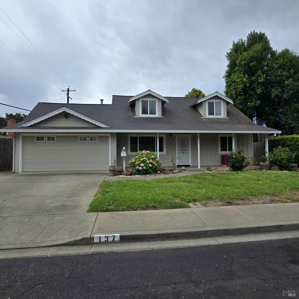 137 Anita Court - Photo 1