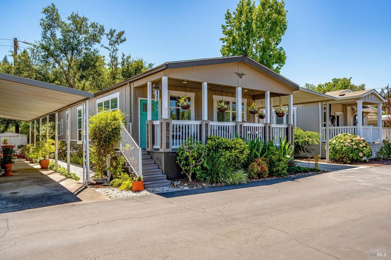 2412 Foothill Boulevard - Photo 1
