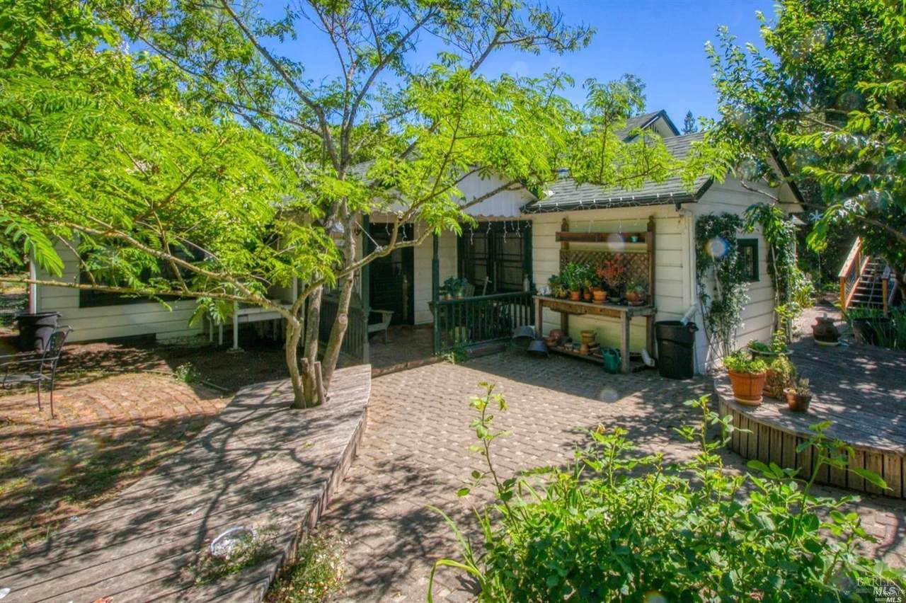 5204 Beaumont Way - Photo 1