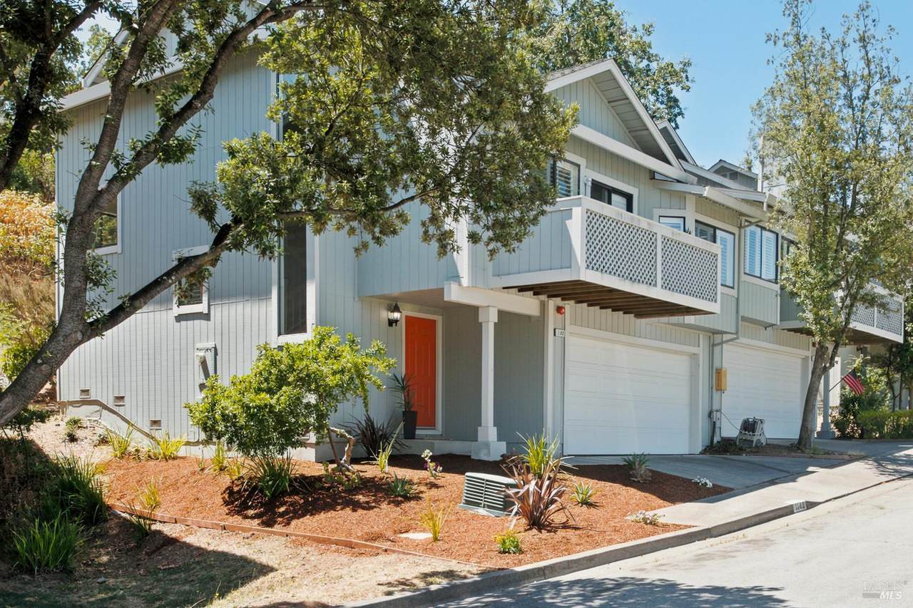 1142 Redwood Boulevard - Photo 1
