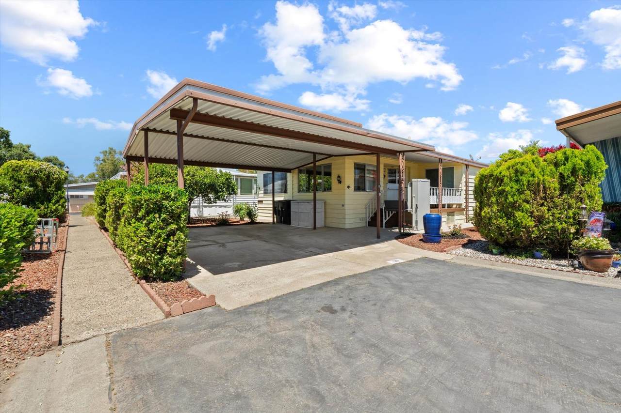 96 Tanya Way - Photo 1